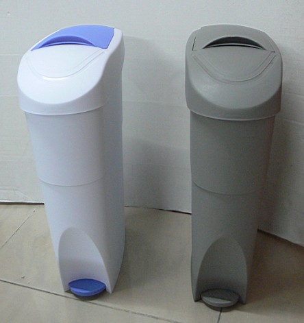 CY703 Sanitary Trash Bin